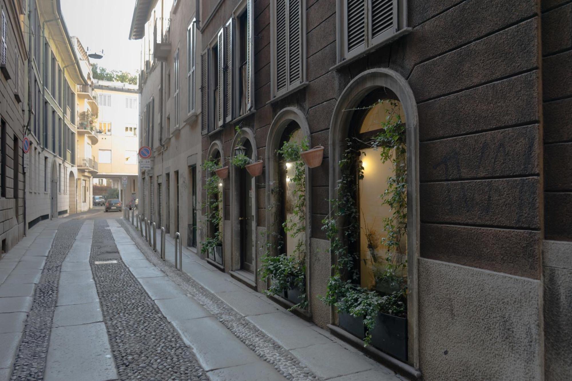 Disciplini Apartment A 5 Min Dal Duomo Milano Eksteriør billede